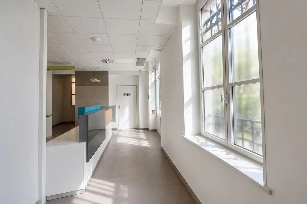 13 Rue Du Faubourg Saint-Martin, Paris à louer Photo intérieure- Image 1 de 7