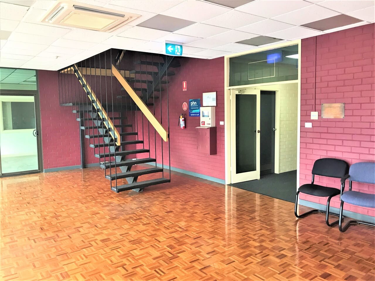 13-15 Kurrajong Ave, Leeton for lease Interior Photo- Image 1 of 11