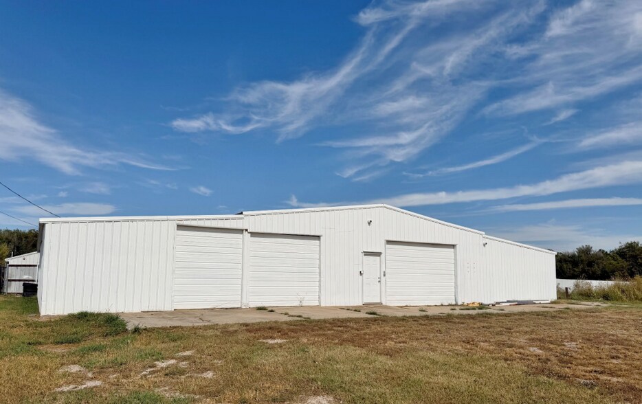 4400-4501 VFW Dr, Del City, OK à vendre - Photo du bâtiment - Image 2 de 2