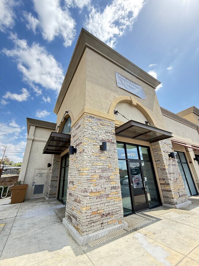 More details for 7311 N Figueroa St, Los Angeles, CA - Retail for Lease