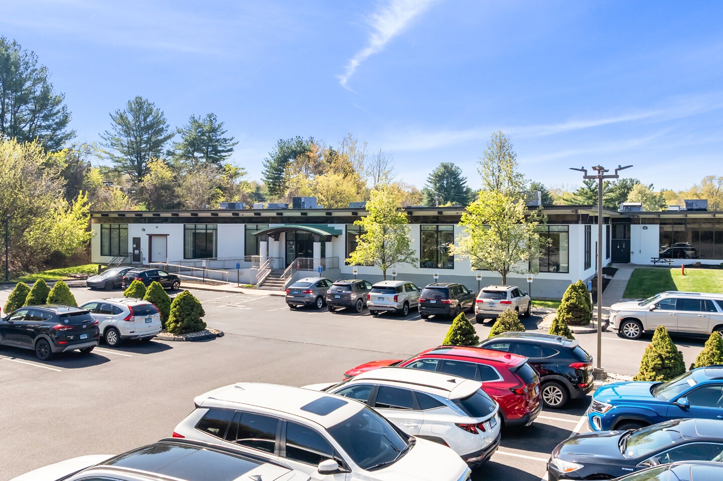 2 Barnes Industrial Park Rd S, Wallingford, CT à vendre Photo du bâtiment- Image 1 de 7