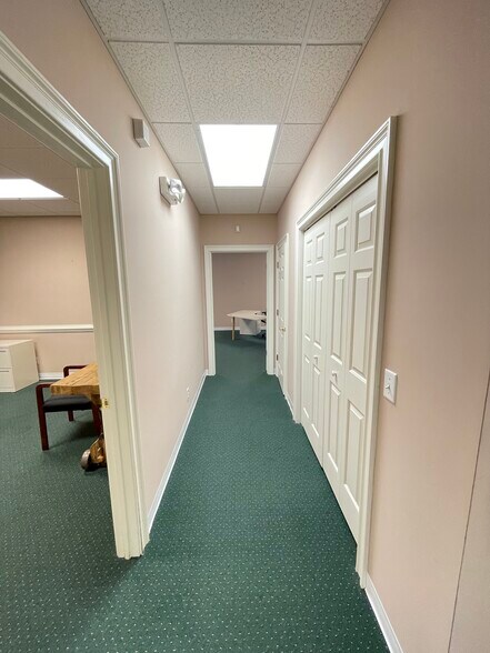 3523 Pelham Rd, Greenville, SC à louer - Photo du bâtiment - Image 3 de 10