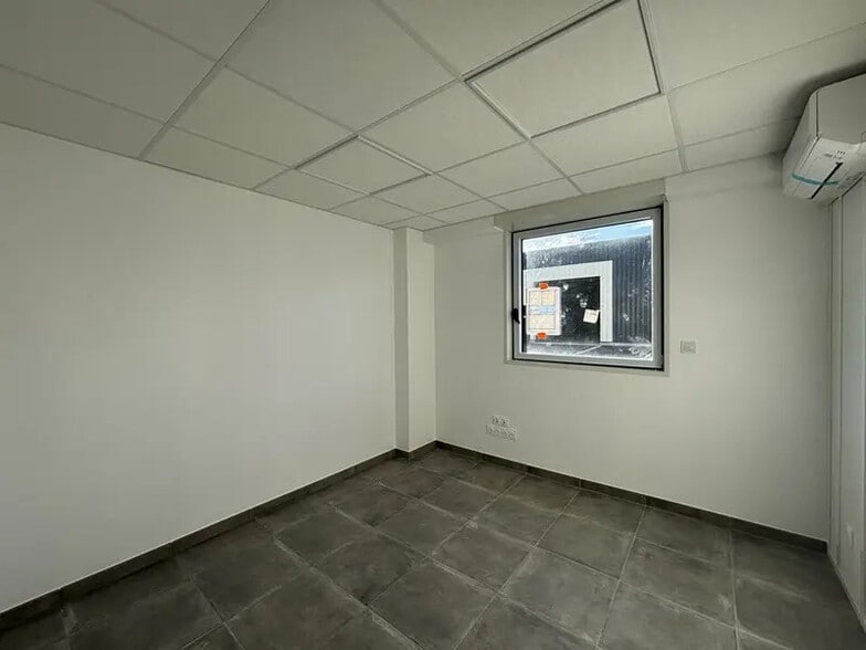 Flex dans Jonage à louer - Photo intérieure - Image 2 de 20