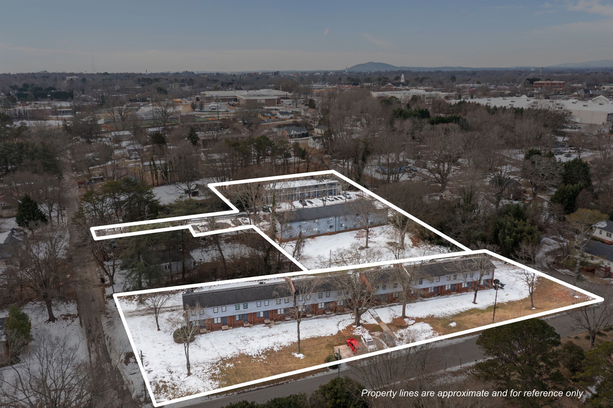 386 17th Ave NE, Hickory, NC for sale Primary Photo- Image 1 of 3
