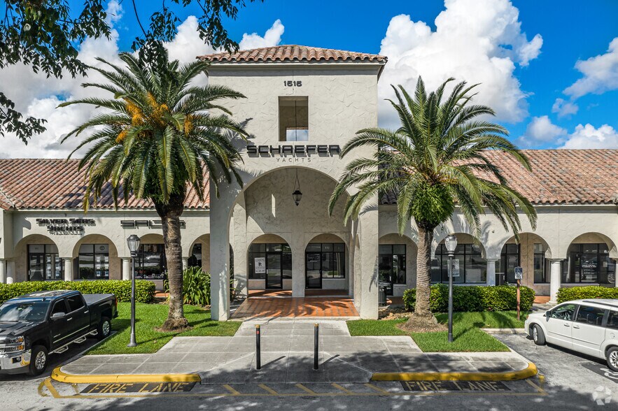 1515-1637 SE 17th St, Fort Lauderdale, FL à louer - Photo du bâtiment - Image 3 de 9