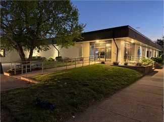 Plus de détails pour 1136 W Market St, Louisville, KY - Industriel à vendre