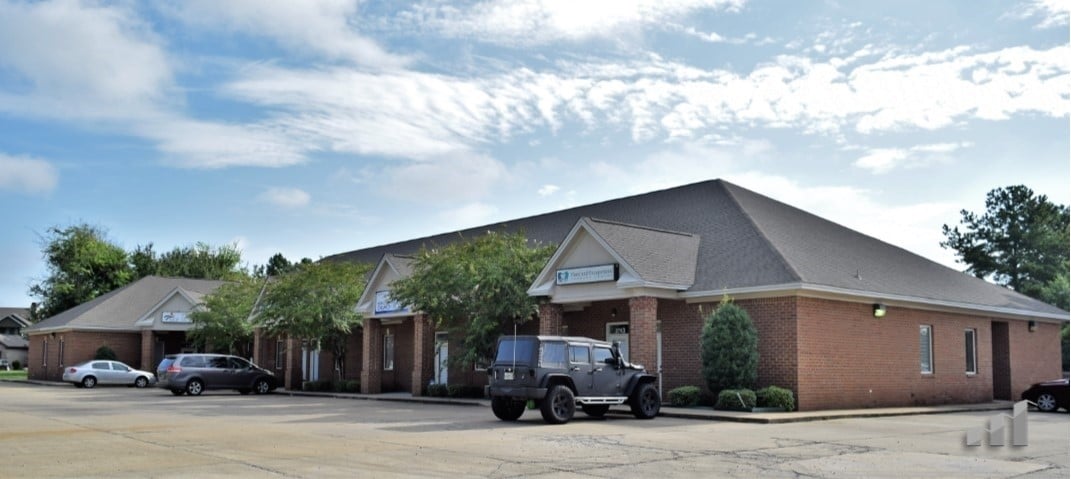 2735-2767 Office Park Cir, Montgomery, AL for lease Primary Photo- Image 1 of 19