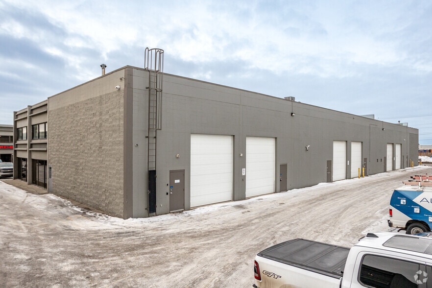 11779-11781 156th St NW, Edmonton, AB for sale - Building Photo - Image 3 of 13