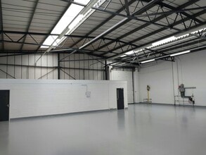 13 Lovelace Rd, Bracknell for lease Interior Photo- Image 1 of 2