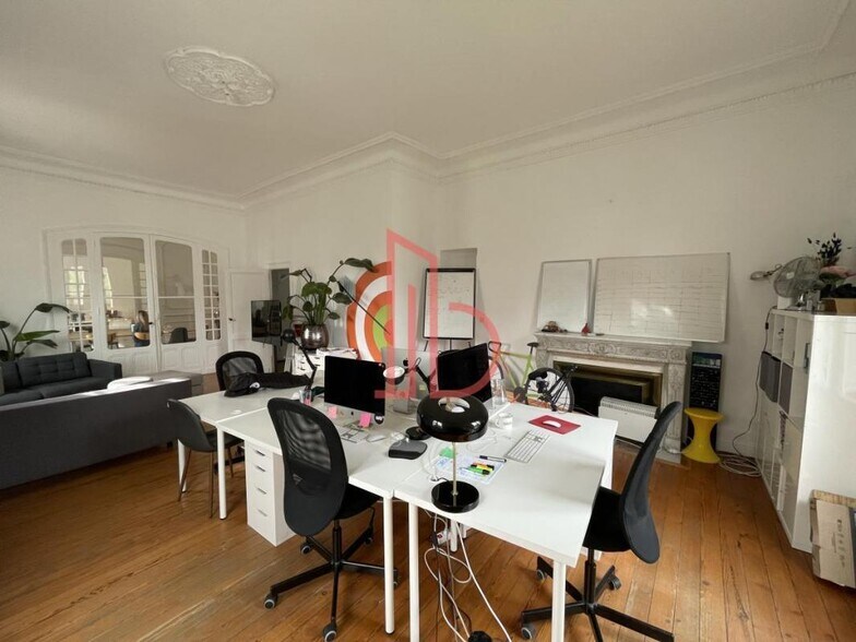 Bureau dans Bègles à vendre - Photo du bâtiment - Image 2 de 6