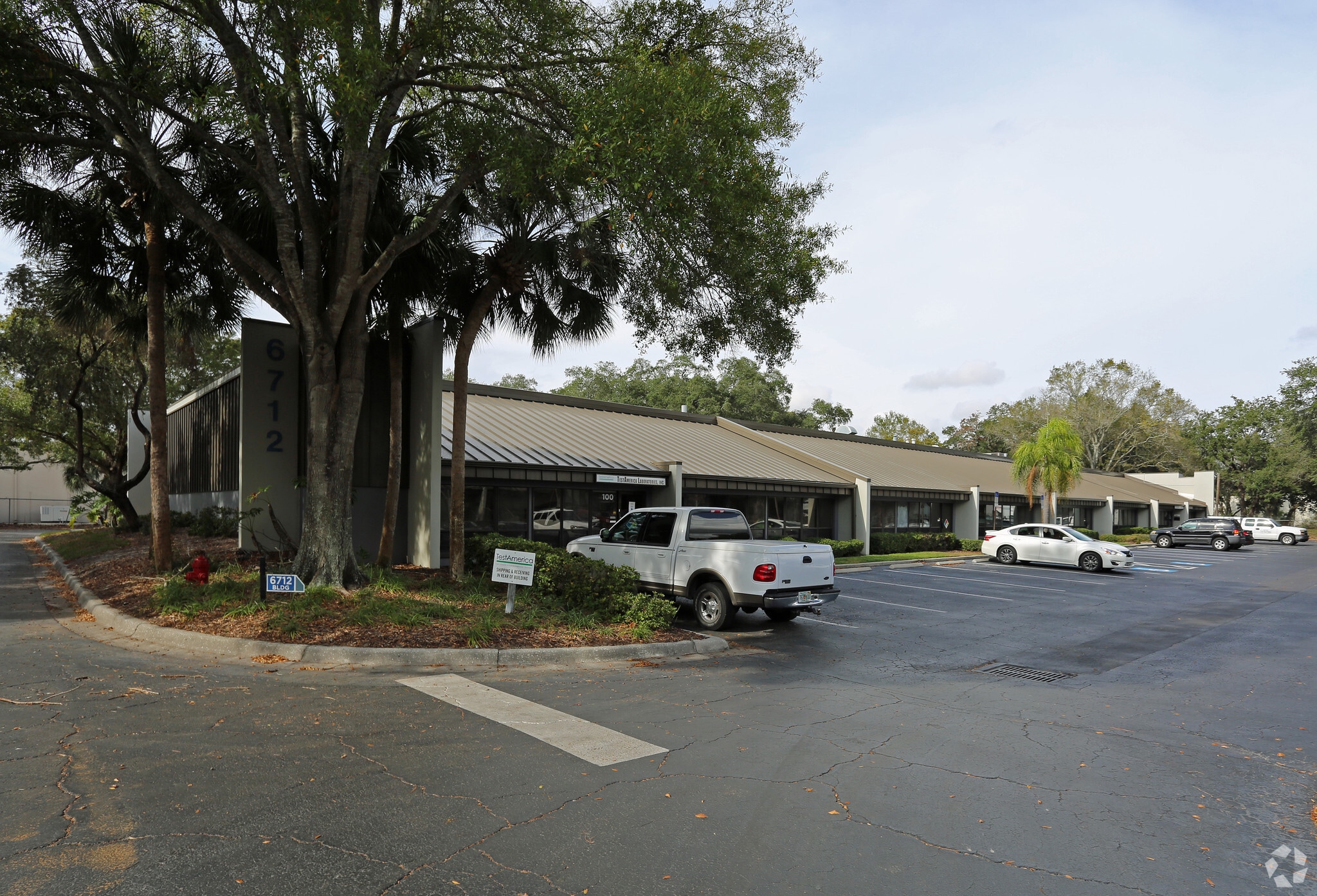 6710 Benjamin Rd, Tampa, FL for lease Primary Photo- Image 1 of 7