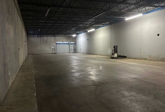 901 N Main St, Miamisburg, OH à vendre Photo intérieure- Image 2 de 4