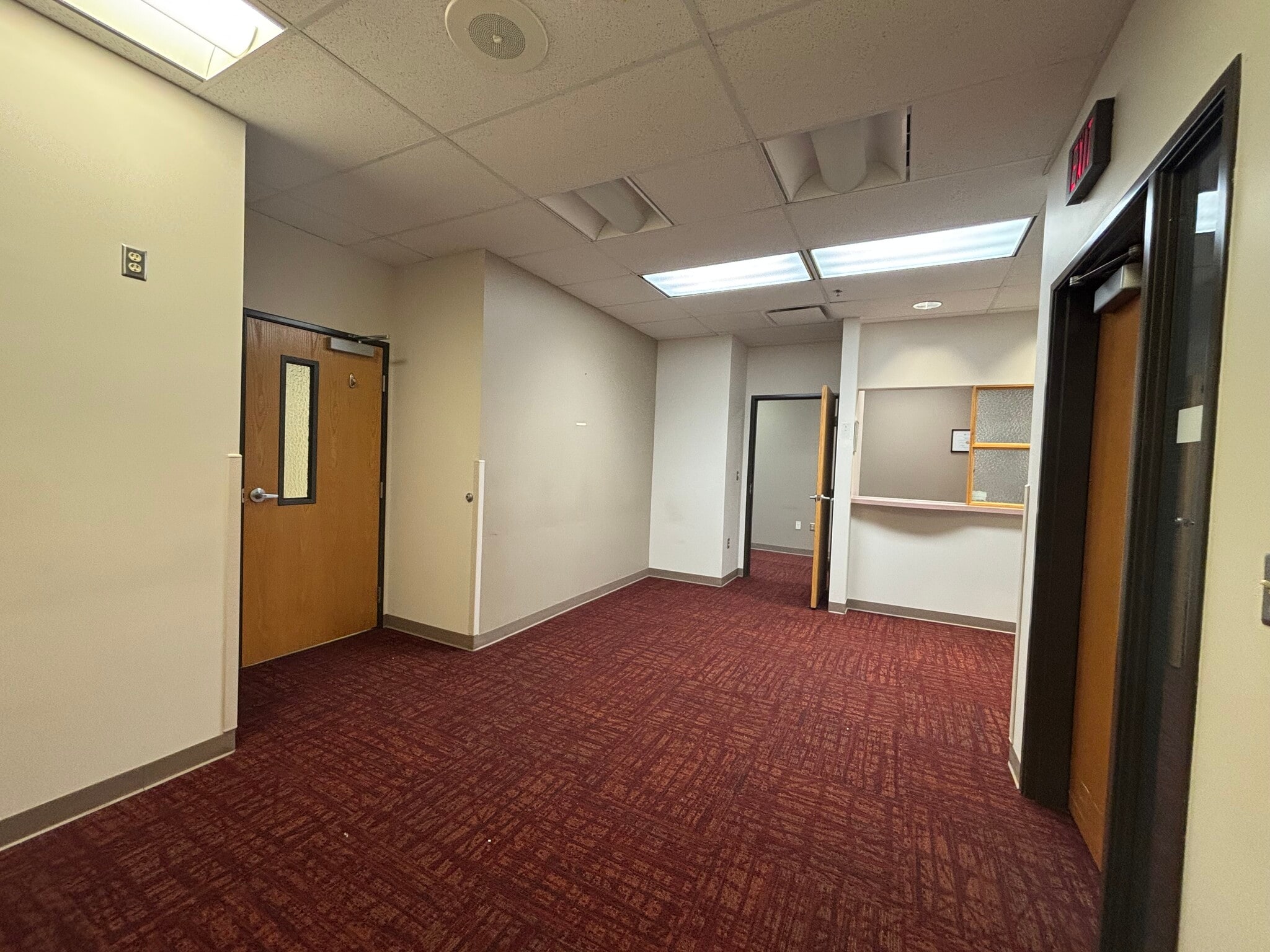 4100 Lake Otis Pky, Anchorage, AK for lease Interior Photo- Image 1 of 49