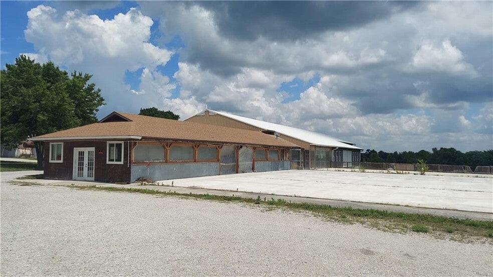 264 E 2100th Rd, Wellsville, KS for sale - Building Photo - Image 2 of 3