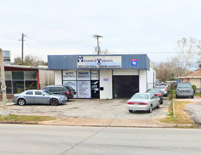 More details for 7158 Bellfort St, Houston, TX - Retail for Sale