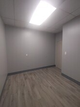 3455 N Desert Dr, East Point, GA for lease Interior Photo- Image 2 of 3