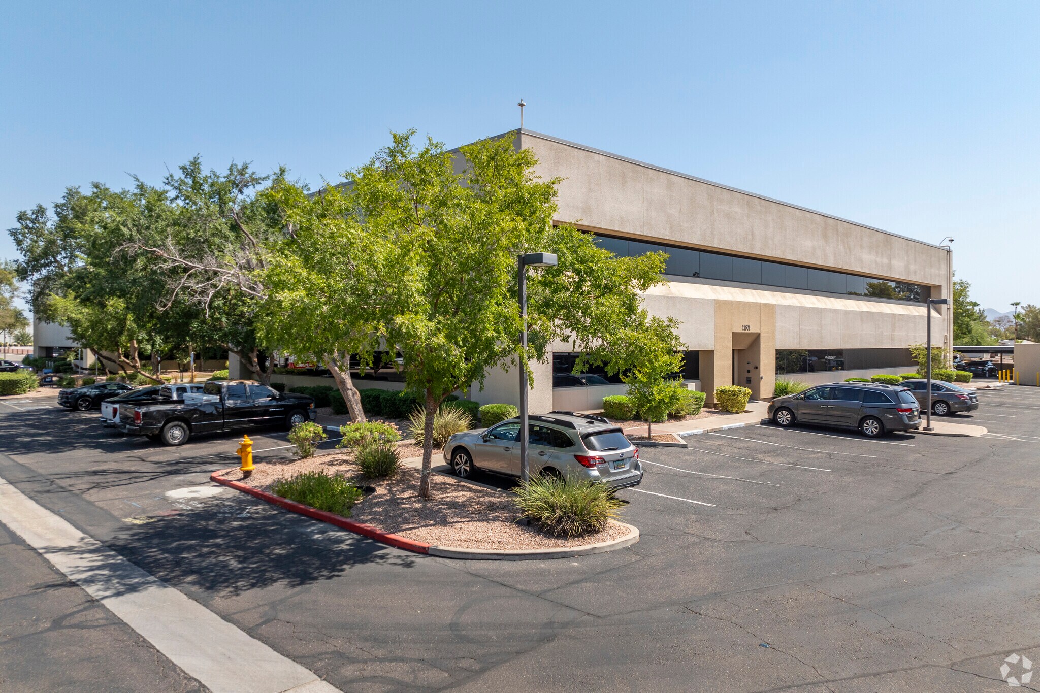 11801 N Tatum Blvd, Phoenix, AZ for lease Primary Photo- Image 1 of 5