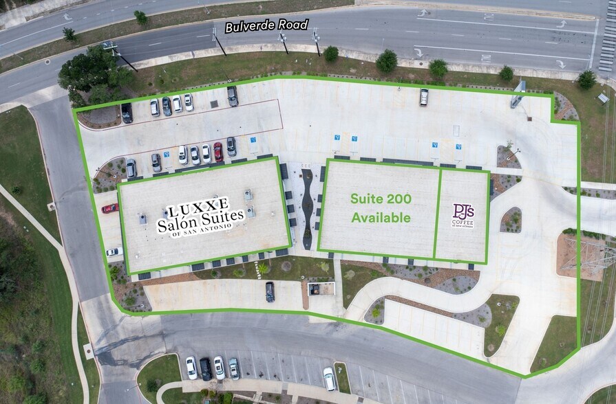 16918 Bulverde Rd, San Antonio, TX à louer - Photo du bâtiment - Image 3 de 5