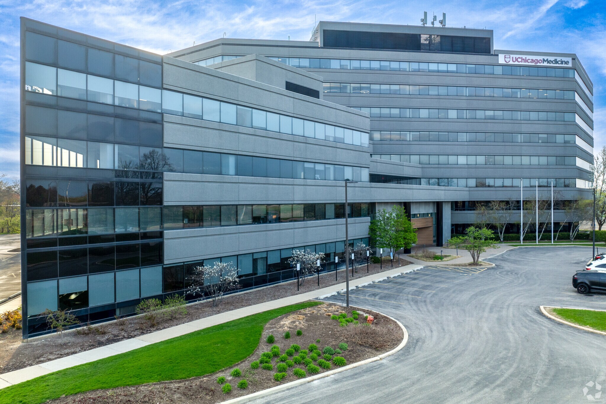 400 Skokie Blvd, Northbrook, IL for lease Primary Photo- Image 1 of 30