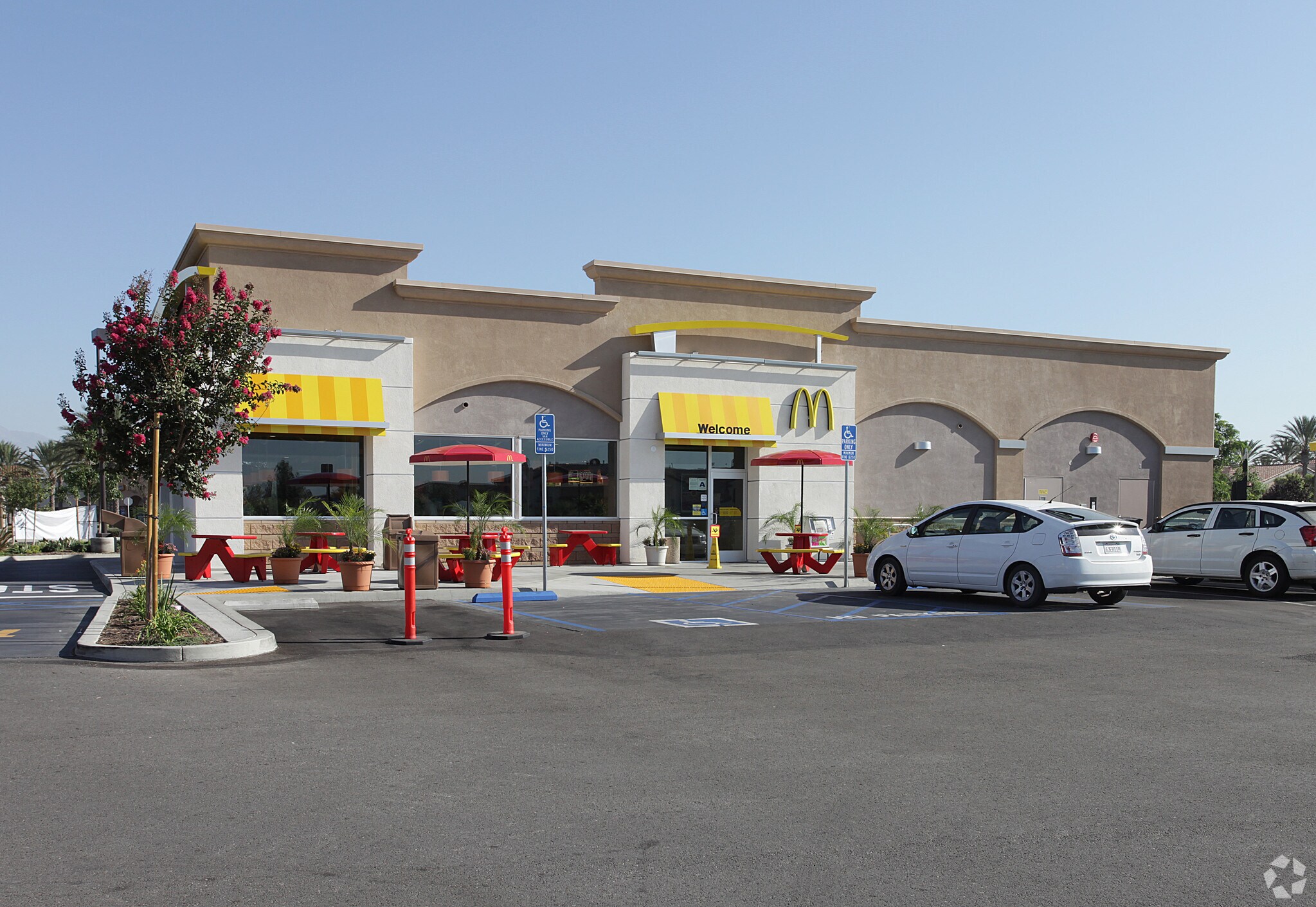 12508 Limonite Ave, Eastvale, CA à vendre Photo principale- Image 1 de 3