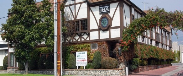 120 S Victory Blvd, Burbank, CA for lease - Building Photo - Image 1 of 11