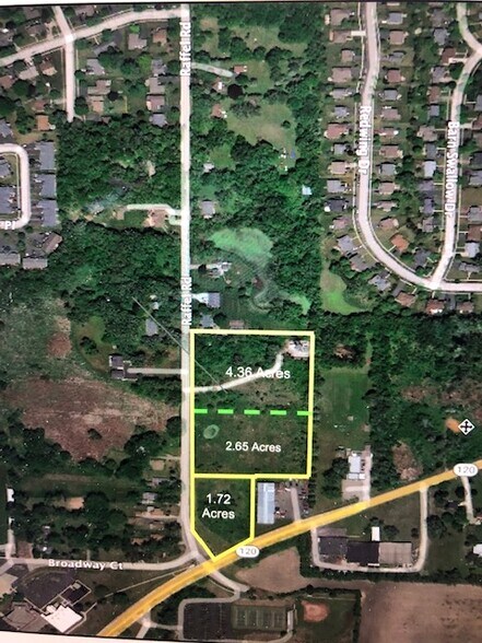 214 Raffel Rd, Woodstock, IL à vendre - Photo du bâtiment - Image 3 de 4