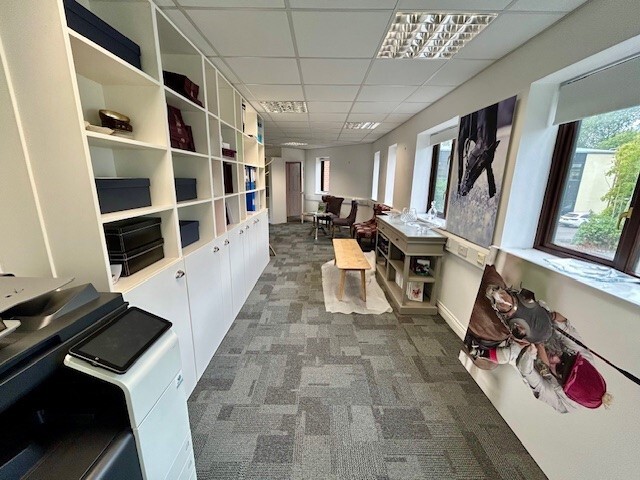 Charnham Ln, Hungerford for sale Interior Photo- Image 1 of 7