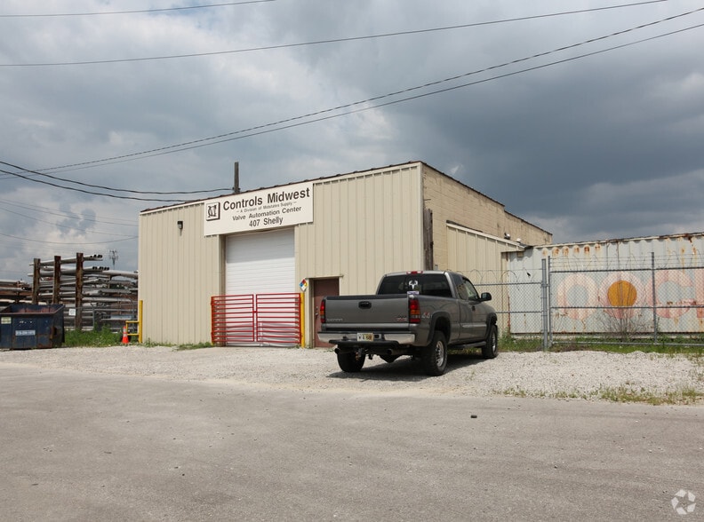 1745 Guinotte Ave, Kansas City, MO for lease - Building Photo - Image 2 of 2