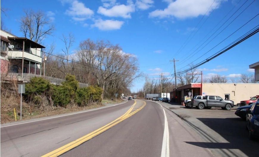 Poplar St, Nanticoke, PA à vendre - Photo du bâtiment - Image 2 de 3