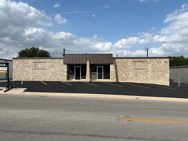 Plus de détails pour 511 W Rhapsody Dr, San Antonio, TX - Industriel à louer