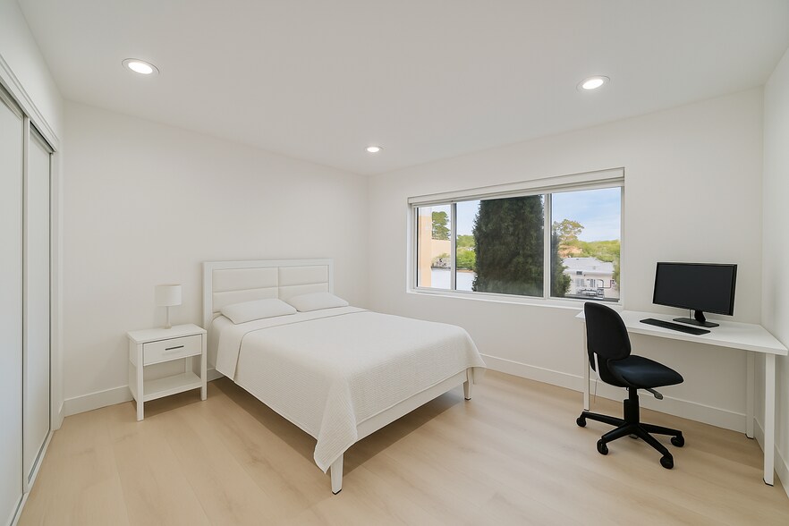 113 N Grand Oaks Ave, Pasadena, CA à vendre - Photo du bâtiment - Image 2 de 34