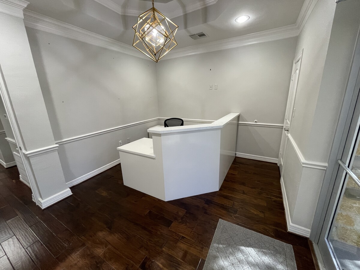 8505 Technology Forest Pl, The Woodlands, TX 77381 - Unit 204 -  - Interior Photo - Image 1 of 6