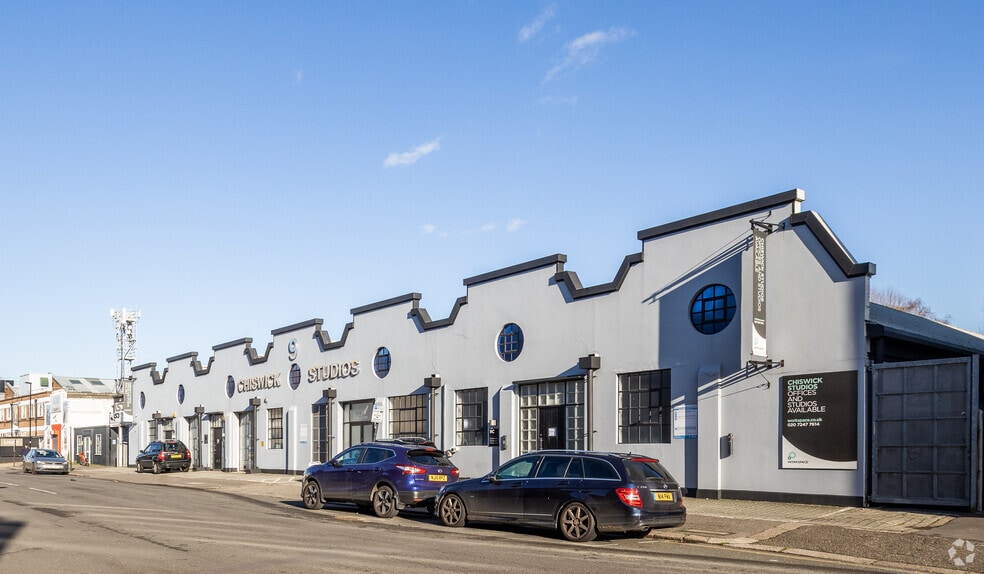 9 Power Rd, London for lease - Primary Photo - Image 1 of 3