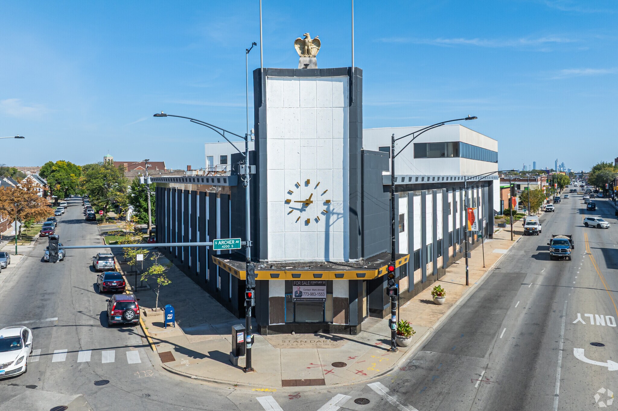 4192 S Archer Ave, Chicago, IL à vendre Photo du bâtiment- Image 1 de 27