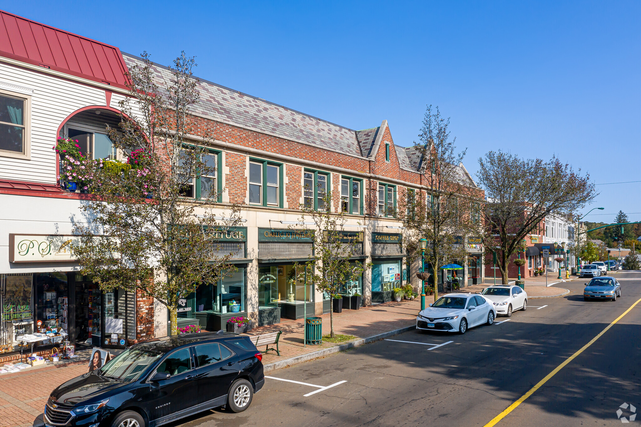 1032-1064 Main St, Branford, CT à vendre Photo du bâtiment- Image 1 de 1