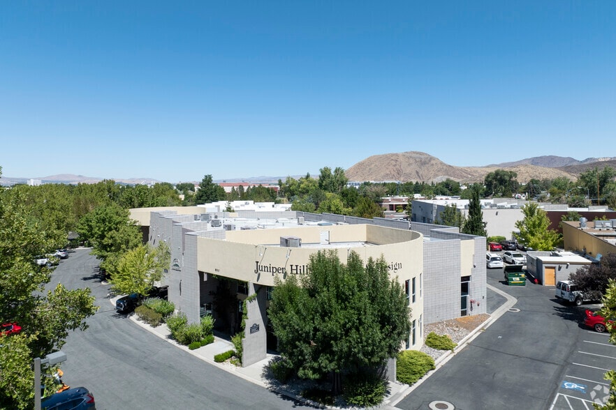 850 E Patriot Blvd, Reno, NV for sale - Building Photo - Image 2 of 16