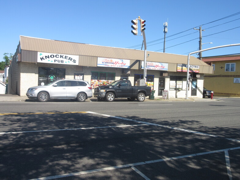 2100-2106 Grand Ave, Baldwin, NY for sale - Building Photo - Image 1 of 1