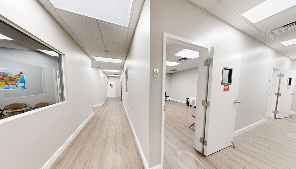 2885 S Federal Hwy, Delray Beach, FL à vendre - Numérisation 3D de Matterport - Image 2 de 11