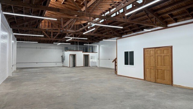 4903 Exposition Blvd, Los Angeles, CA à louer Photo du bâtiment- Image 1 de 7