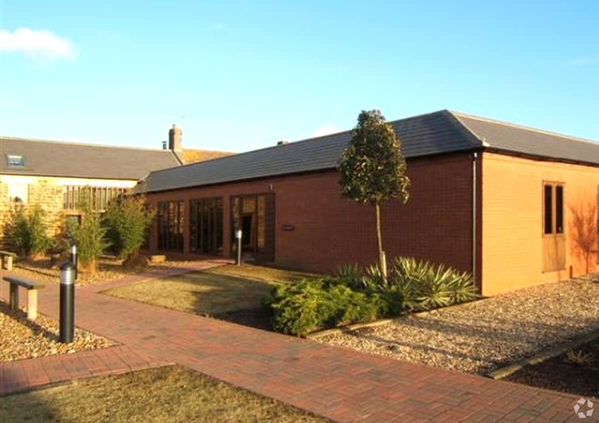 Moulton Rd, Holcot for lease Primary Photo- Image 1 of 2