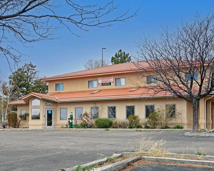 131 Eastgate Dr, Los Alamos, NM à vendre - Photo du bâtiment - Image 2 de 3