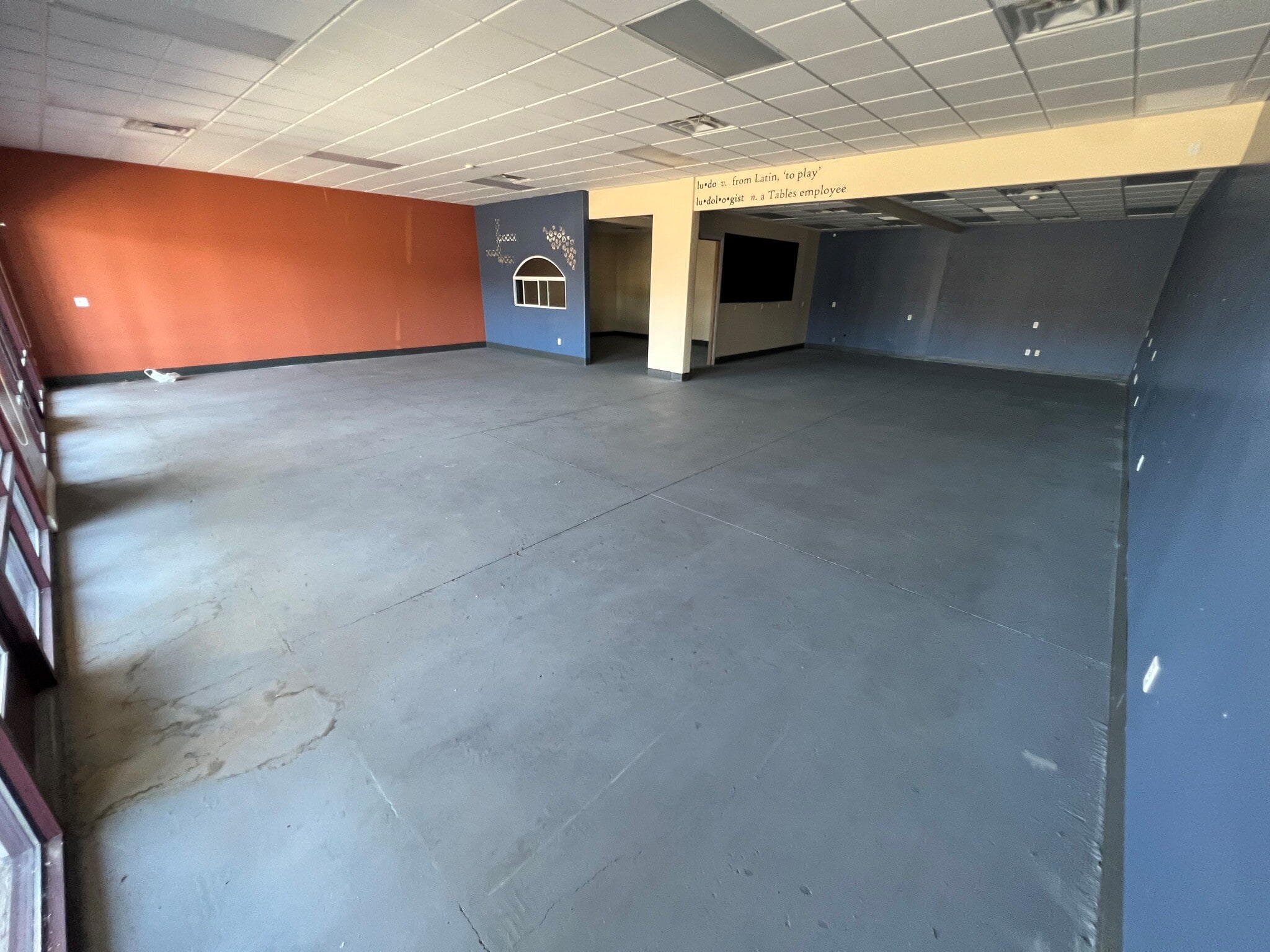 8830 S Maryland Pky, Las Vegas, NV for lease Building Photo- Image 1 of 10