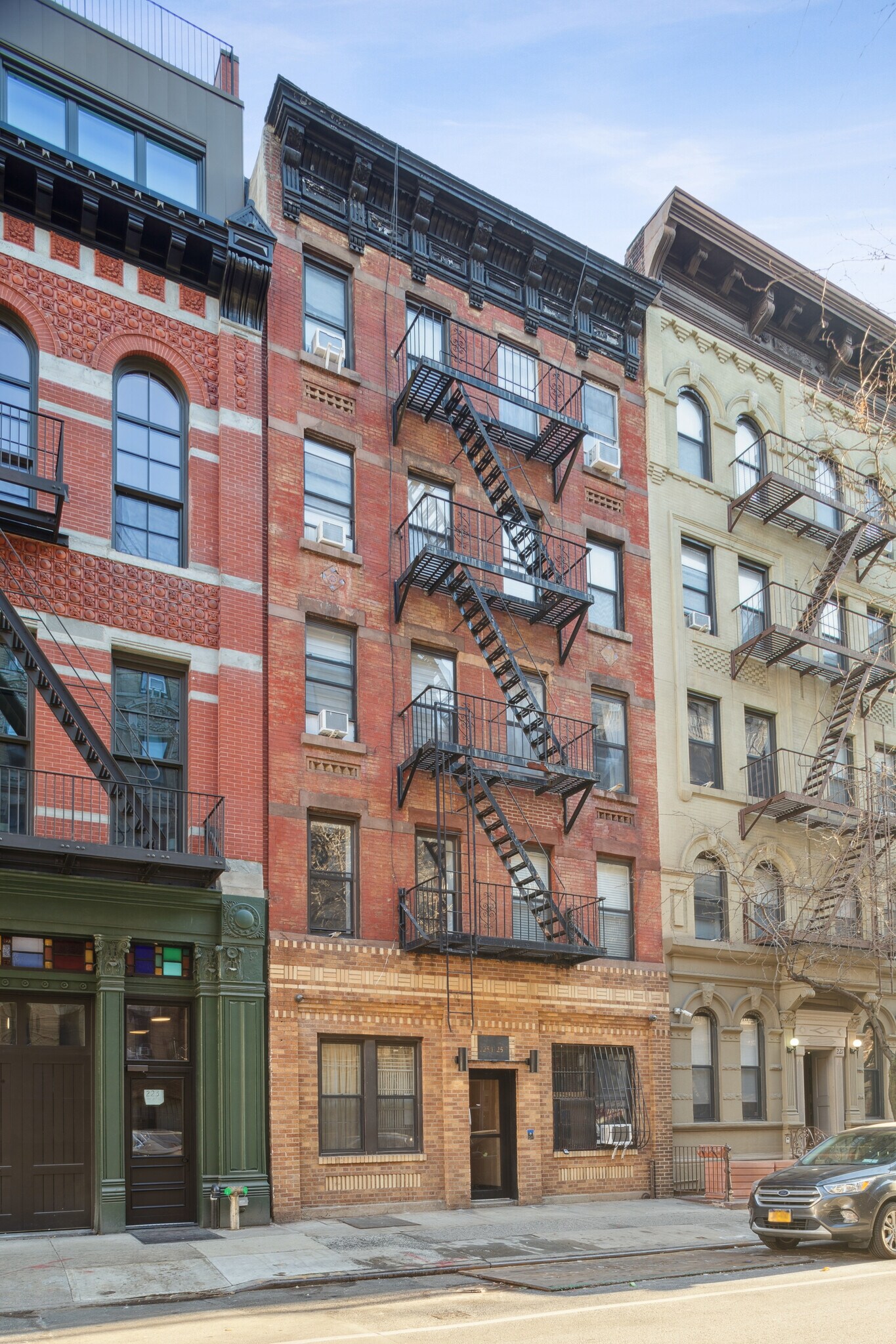 225 E 25th St, New York, NY for sale Building Photo- Image 1 of 1