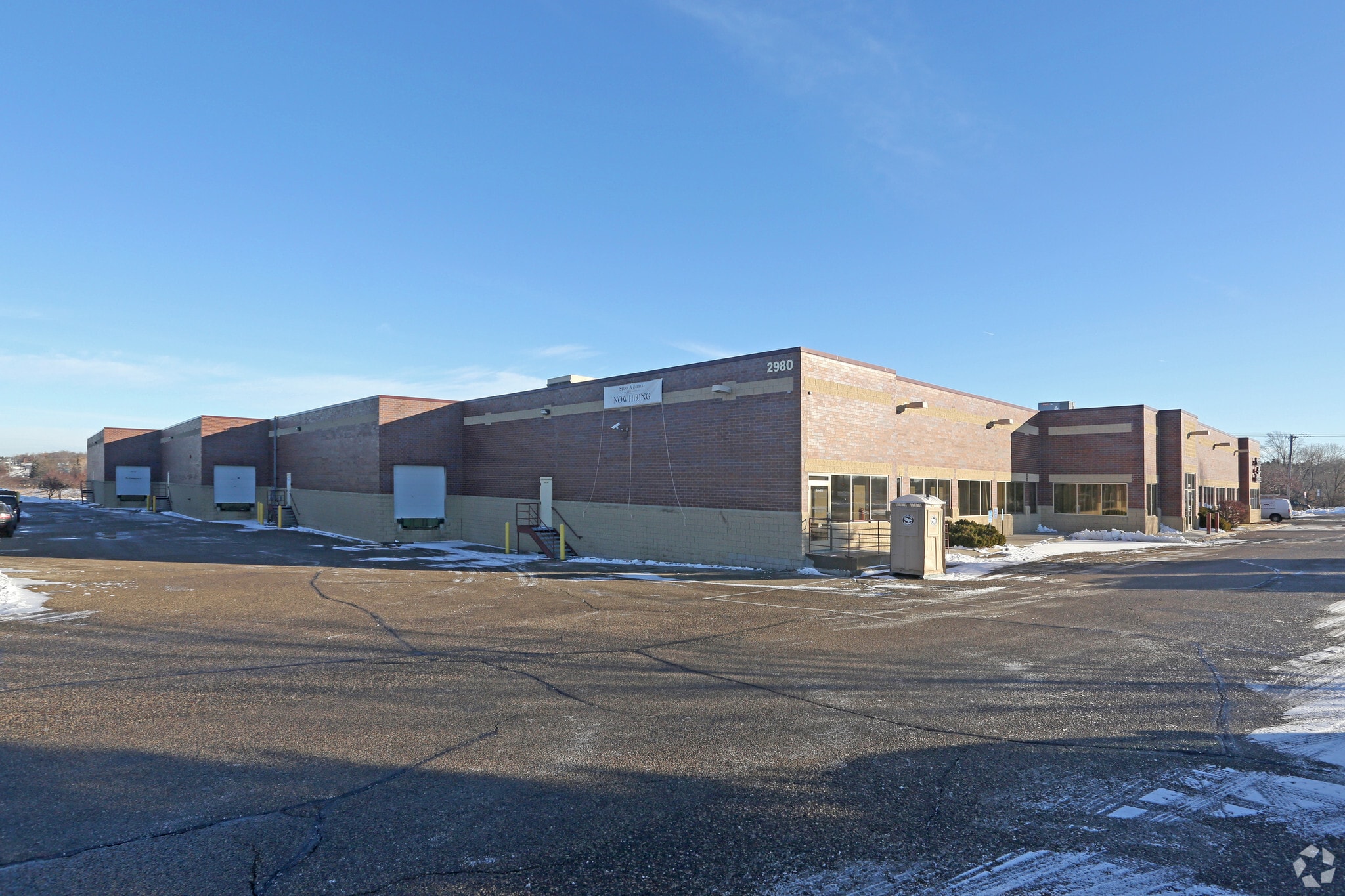 2980 Commers Dr, Eagan, MN for lease Building Photo- Image 1 of 3