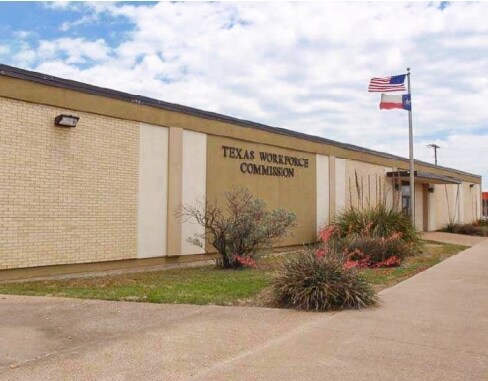 2102 W Main St, Grand Prairie, TX for sale - Building Photo - Image 1 of 2