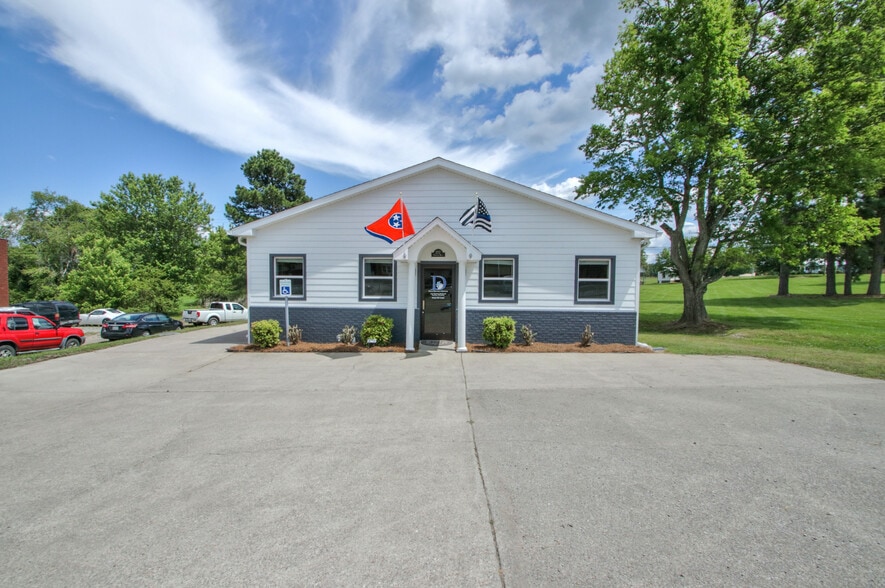 2725 Fairview Blvd, Fairview, TN for lease - Primary Photo - Image 1 of 8