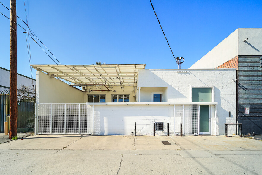 1329 E 3rd St, Los Angeles, CA for sale - Building Photo - Image 2 of 16