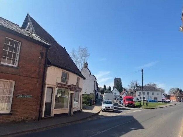 14 Market Pl, Hingham à vendre - Photo du bâtiment - Image 3 de 3