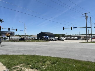 Plus de détails pour 3701 State St, Bettendorf, IA - Industriel à vendre