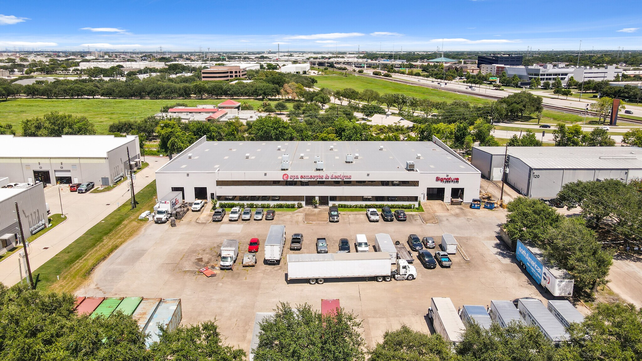 140 Industrial Blvd, Sugar Land, TX à vendre Photo du bâtiment- Image 1 de 1